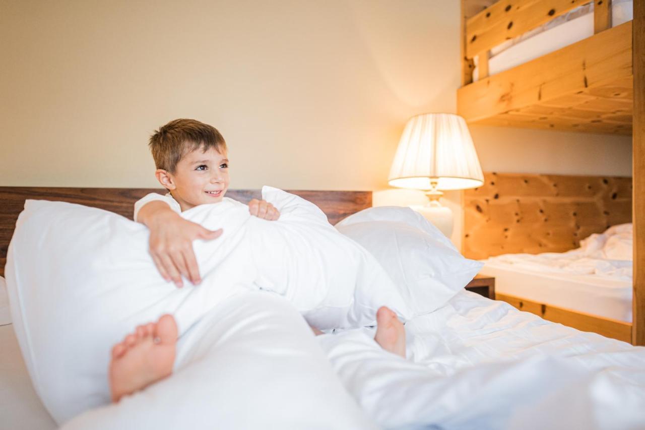 Hotel Fameli Olang Екстериор снимка