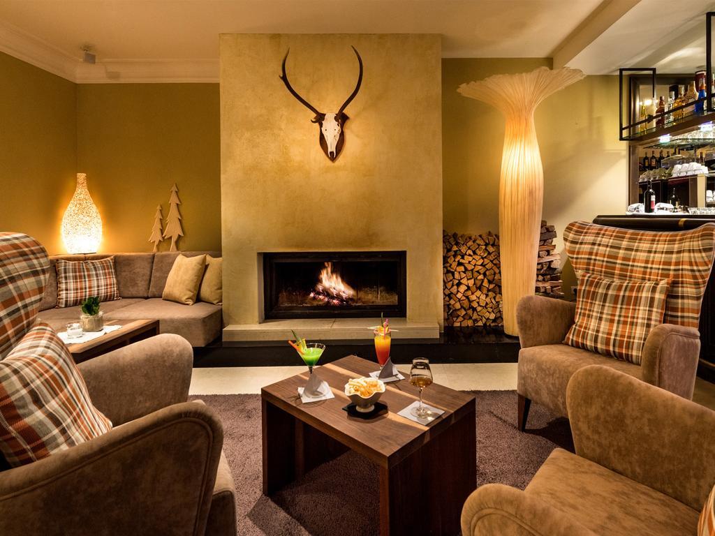 Hotel Fameli Olang Екстериор снимка